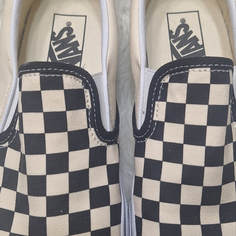 Vans Cream and black checkerboard slip-on - Picture 9 of 9